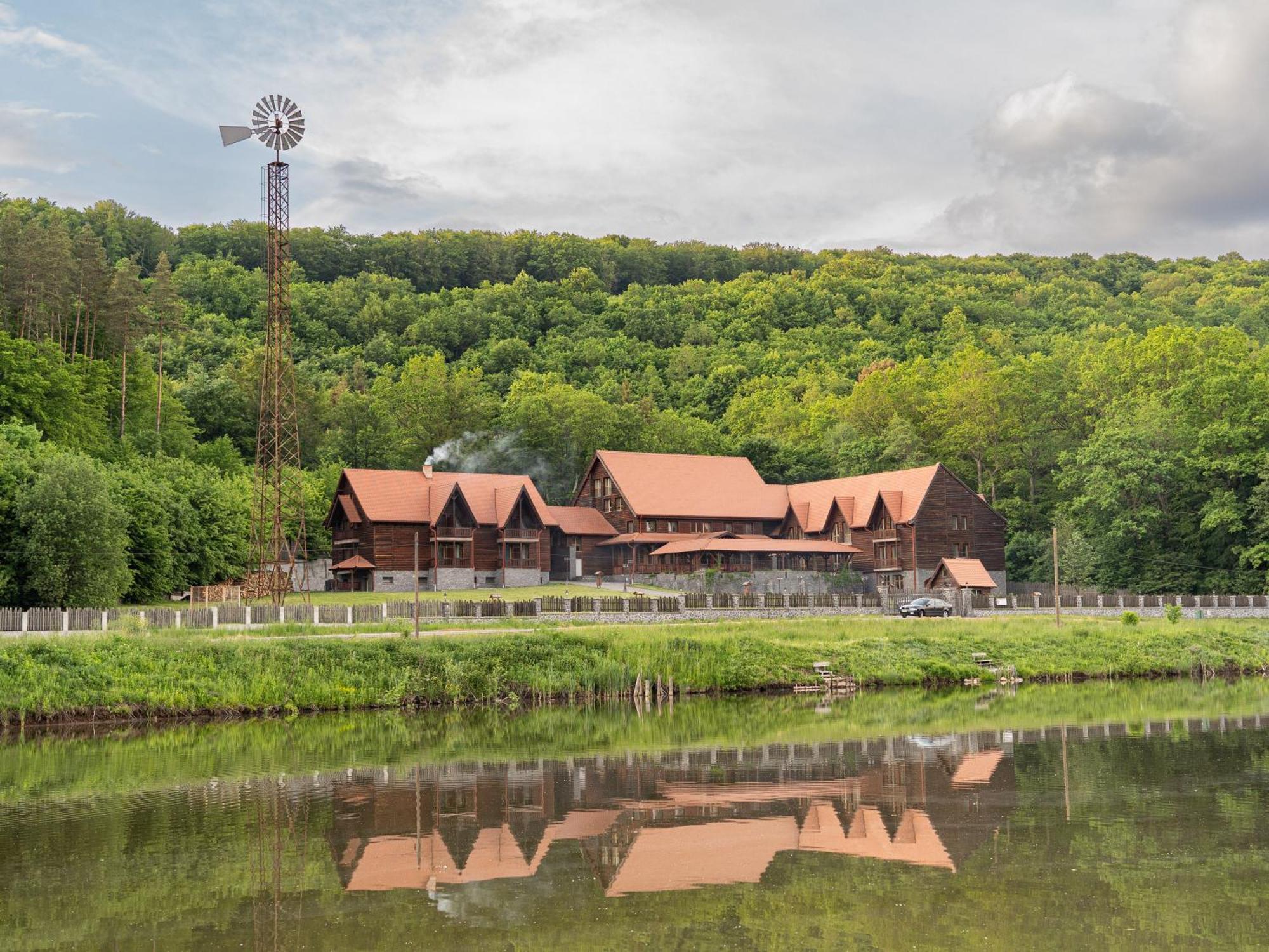 Hotel 5.Evszak Sfântu-Gheorghe Esterno foto